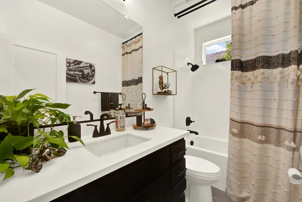 1416 Hammond Woodland, CA 95776
