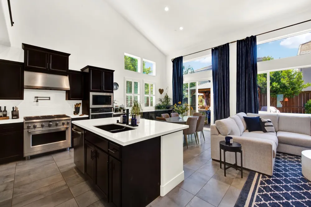 1416 Hammond Woodland, CA 95776