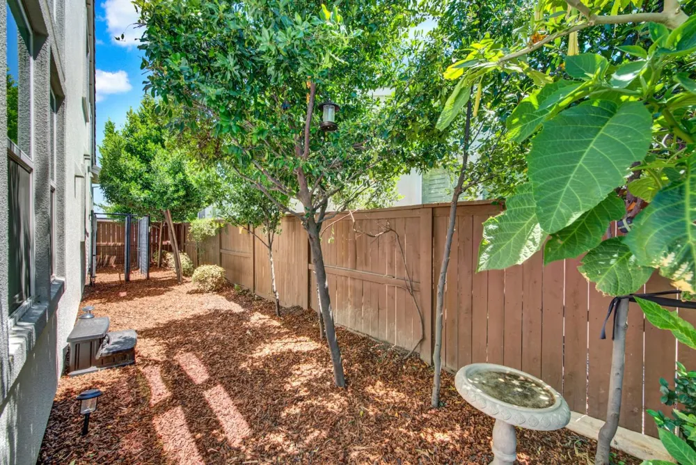 1416 Hammond Woodland, CA 95776