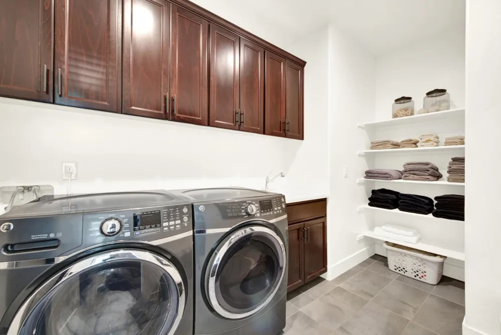 1416 Hammond Woodland, CA 95776