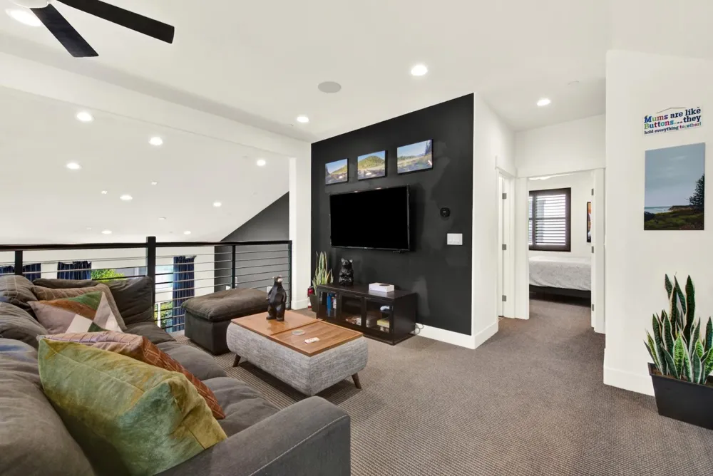1416 Hammond Woodland, CA 95776