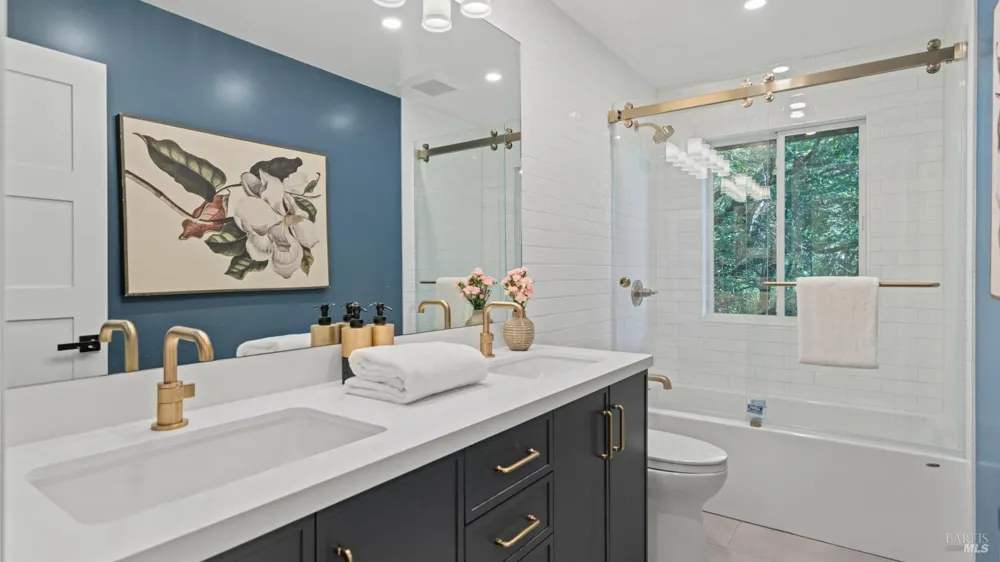 10 Fire Road Larkspur, CA 94939