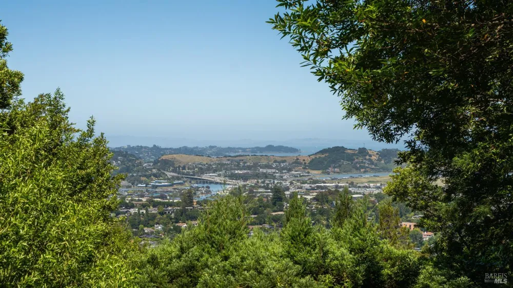 10 Fire Road Larkspur, CA 94939