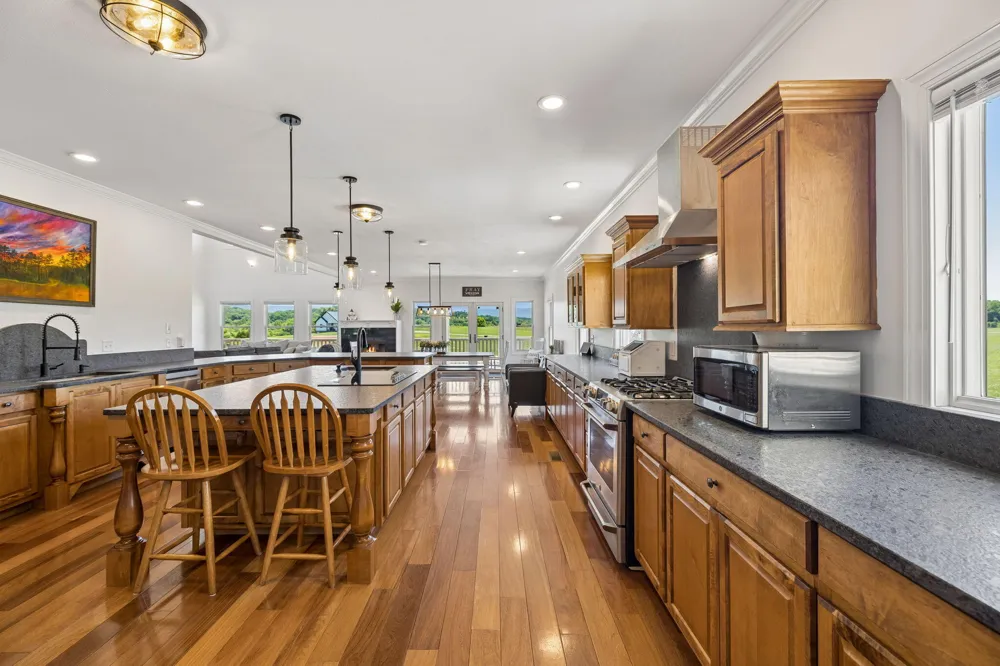 341 County Road 782 Etowah, TN 37331