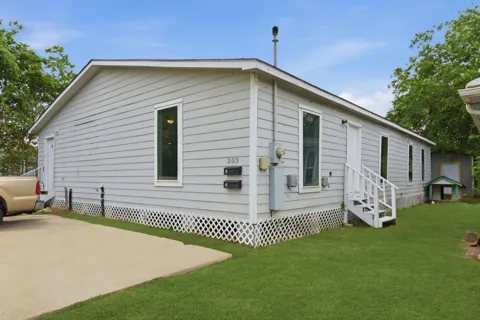 303 Gans Street #B