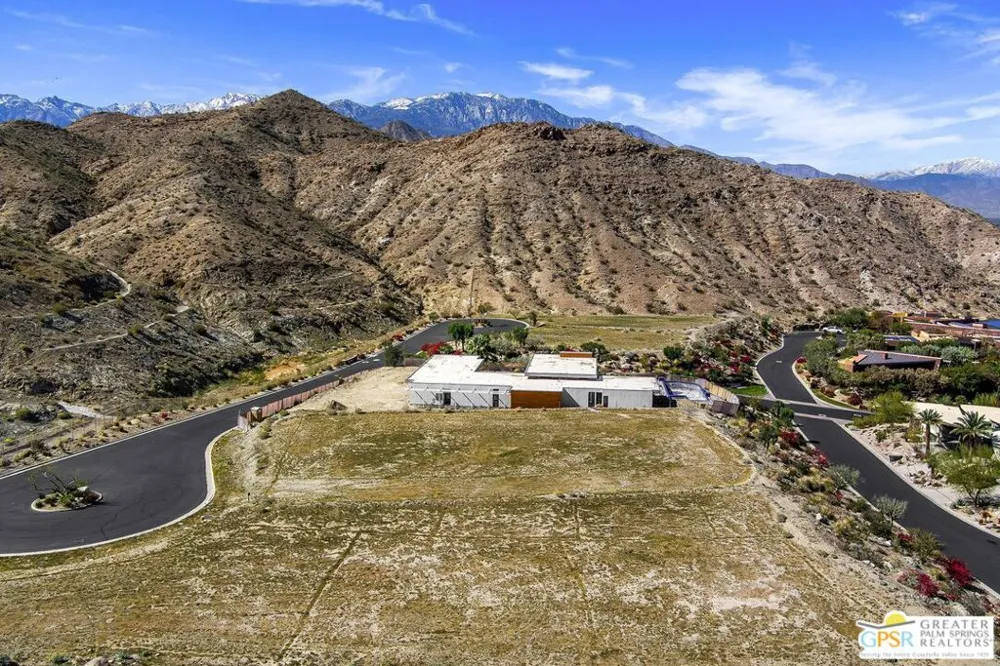44 Rim Crest Road Rancho Mirage, CA 92270