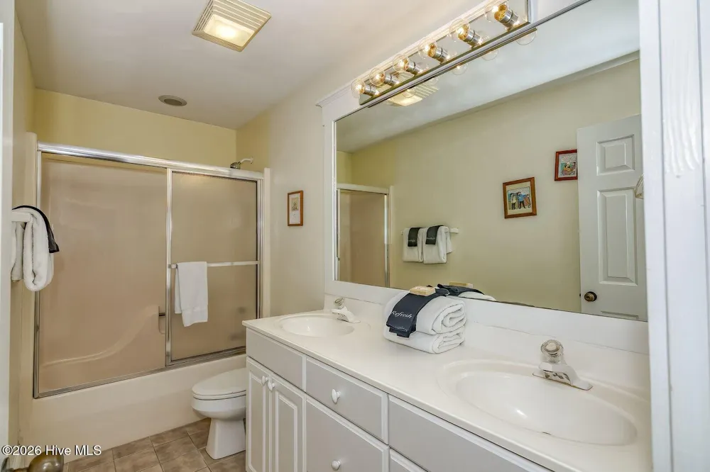 905 Bramble Reach ## B Bald Head Island, NC 28461
