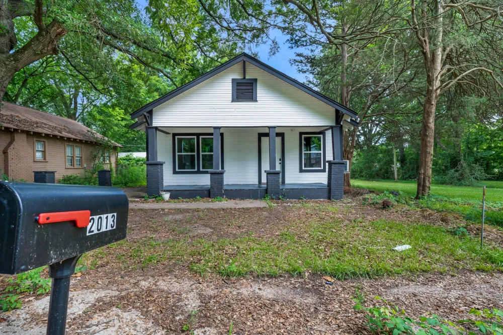 2013 West 10th Street Texarkana, TX 75501
