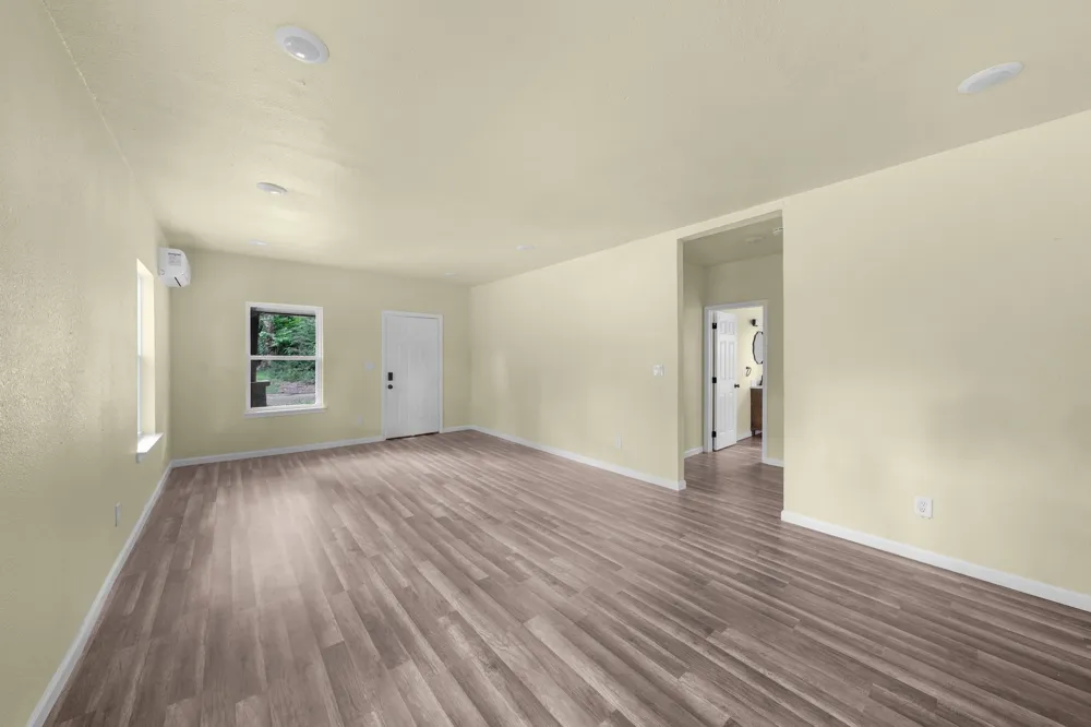 2013 West 10th Street Texarkana, TX 75501