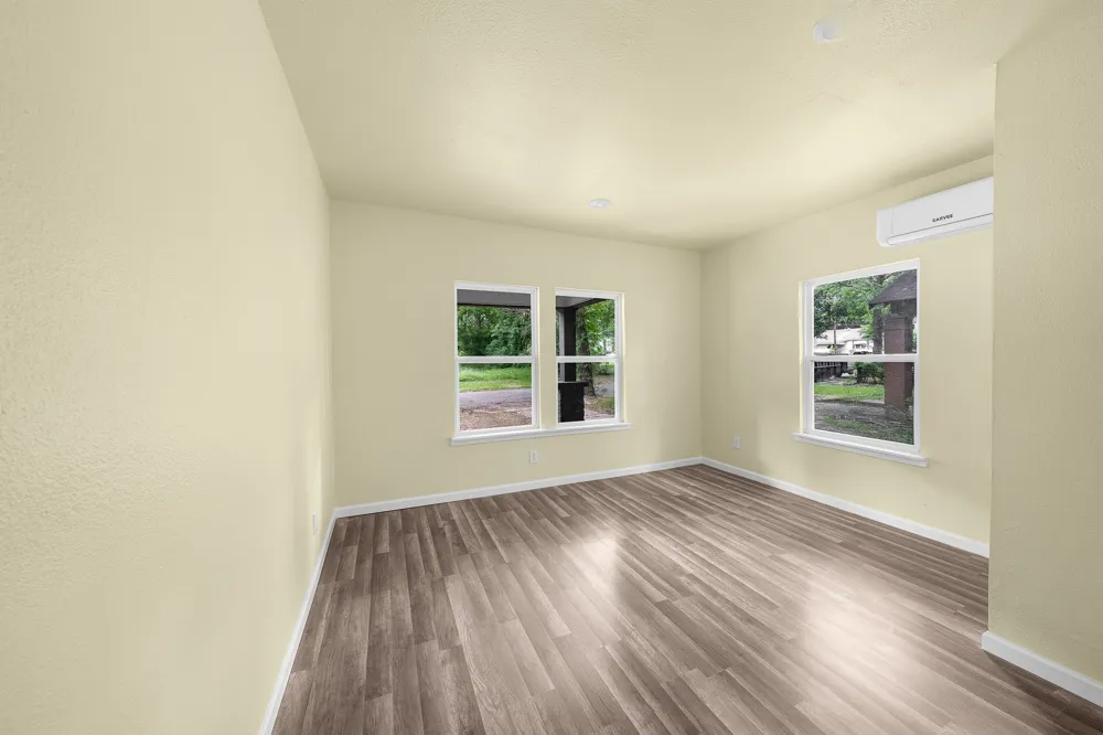 2013 West 10th Street Texarkana, TX 75501