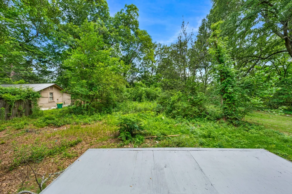 2013 West 10th Street Texarkana, TX 75501