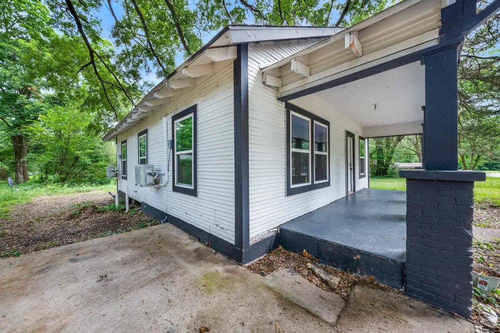 2013 West 10th Street Texarkana, TX 75501