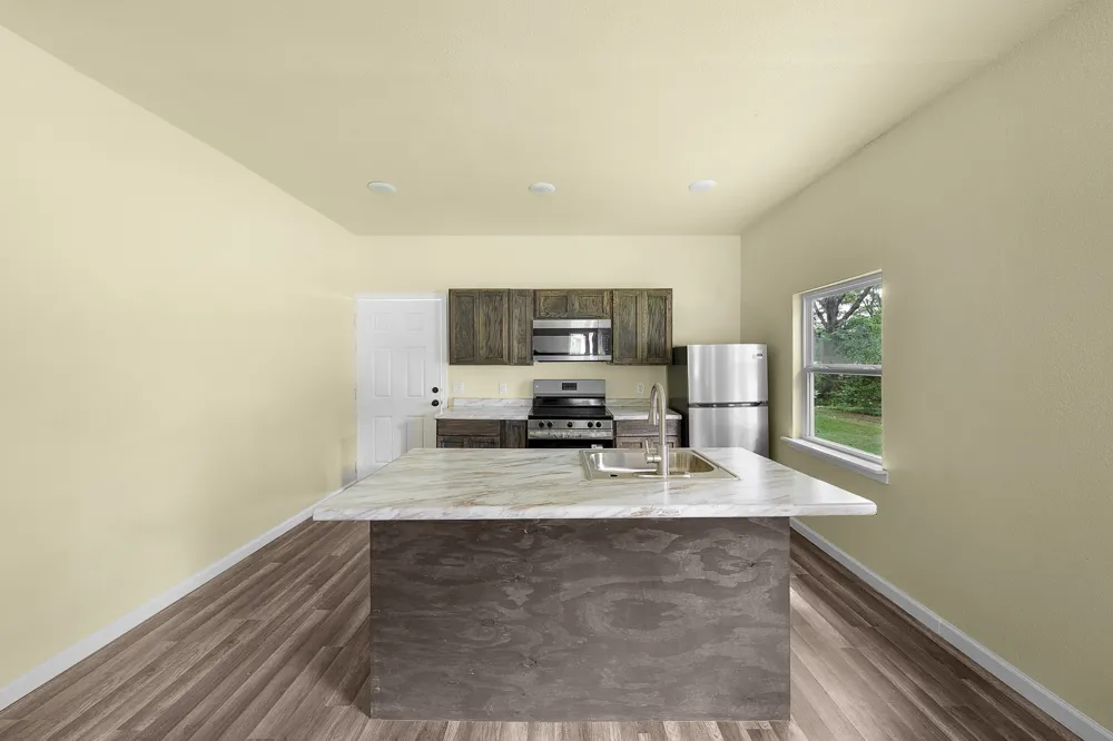 2013 West 10th Street Texarkana, TX 75501
