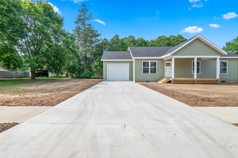 203 Pelton Avenue Coldwater, MI 49036