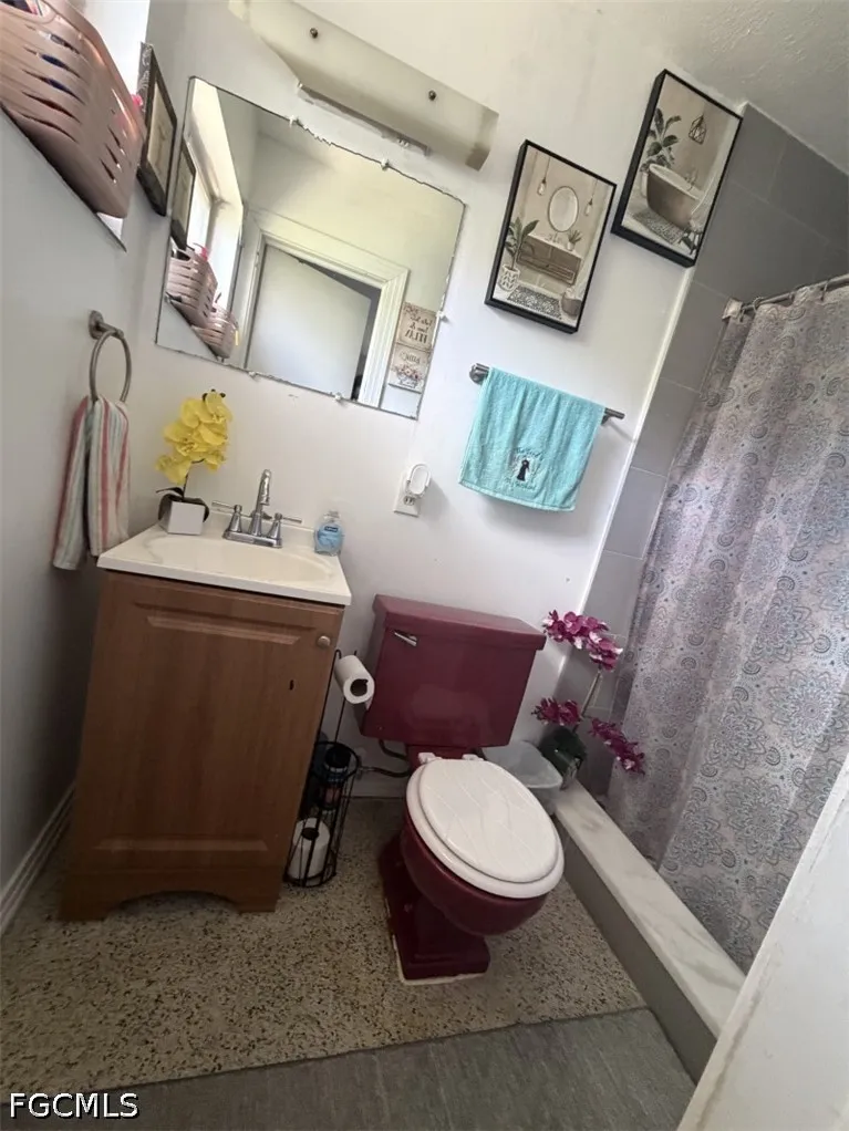 Kelly Street Fort Myers, FL 33901
