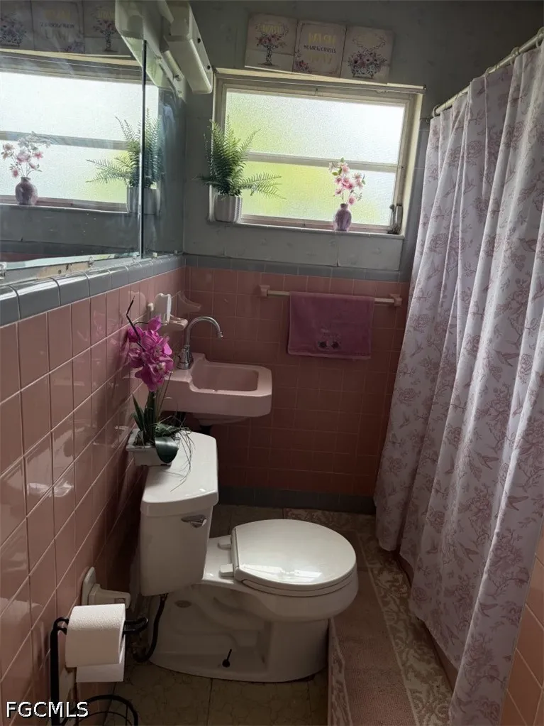 Kelly Street Fort Myers, FL 33901