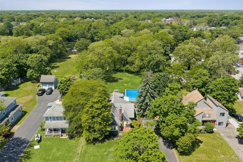 16 Union Avenue Center Moriches, NY 11934