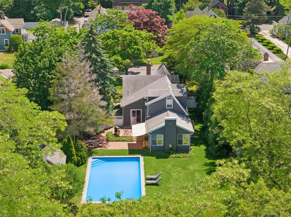 16 Union Avenue Center Moriches, NY 11934