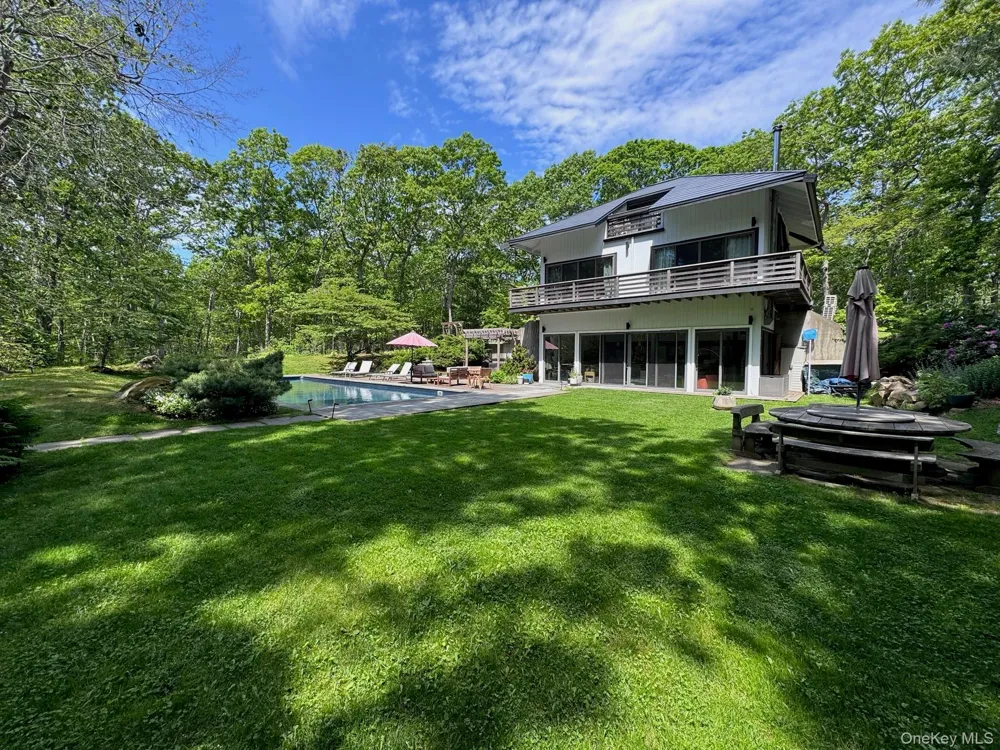 78 Shadom Lane East Hampton, NY 11937