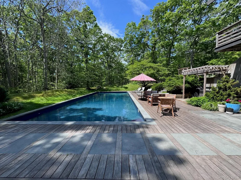 78 Shadom Lane East Hampton, NY 11937