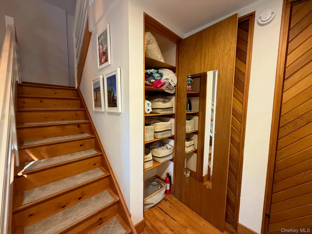 78 Shadom Lane East Hampton, NY 11937