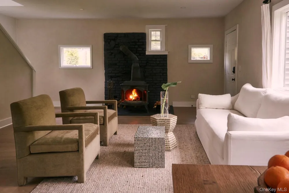 153 Near Road Red Hook, NY 12571