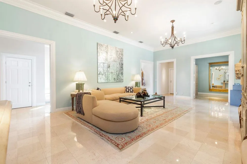 710 COUNTY ROAD Palm Beach, FL 33480