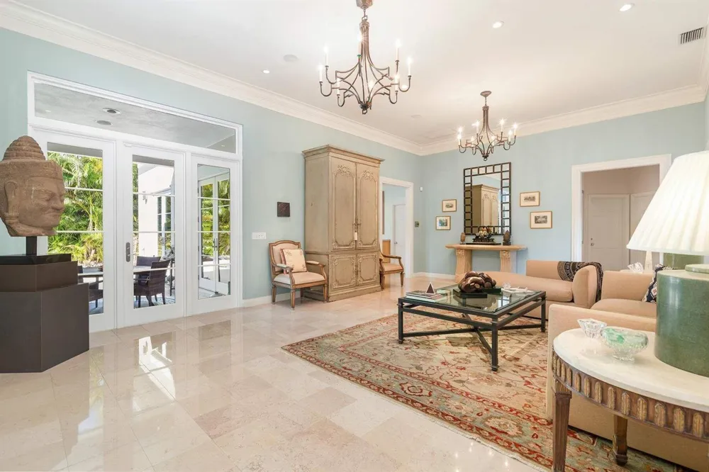 710 COUNTY ROAD Palm Beach, FL 33480
