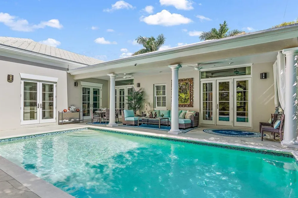 710 COUNTY ROAD Palm Beach, FL 33480