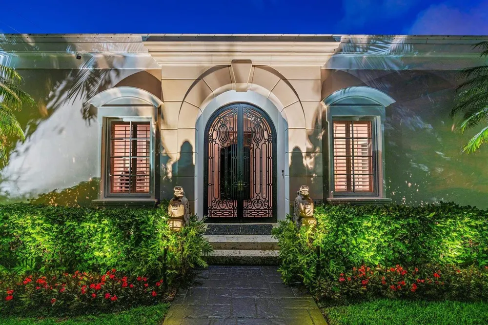 710 COUNTY ROAD Palm Beach, FL 33480