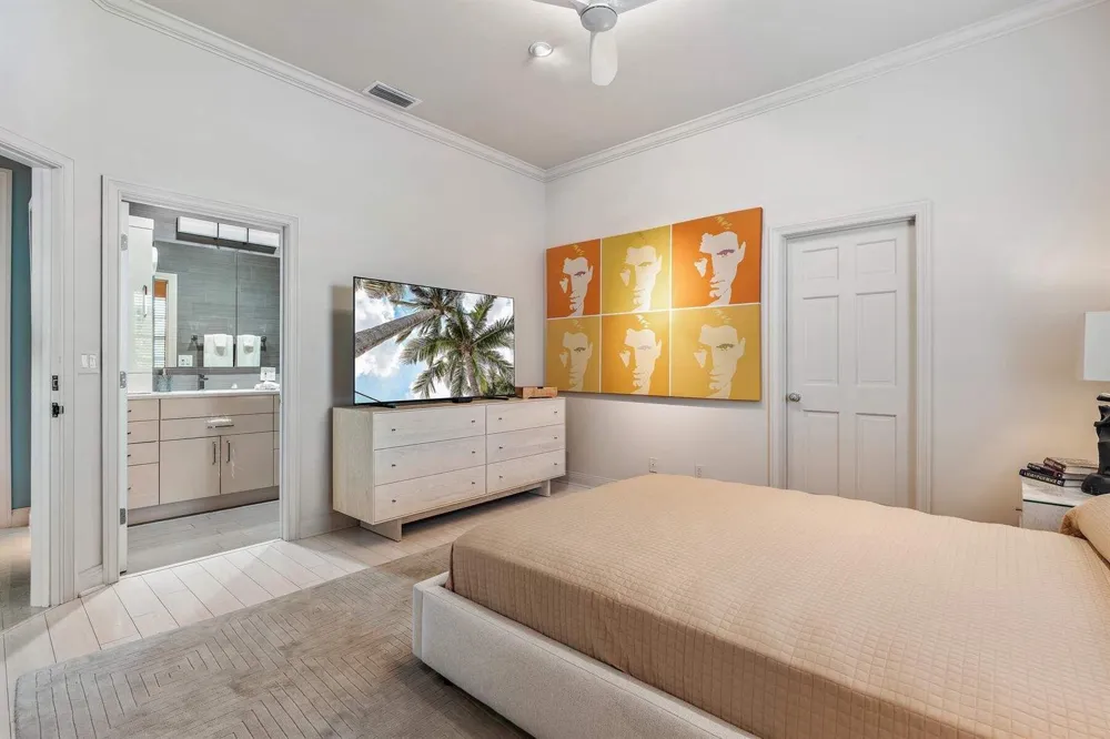 710 COUNTY ROAD Palm Beach, FL 33480