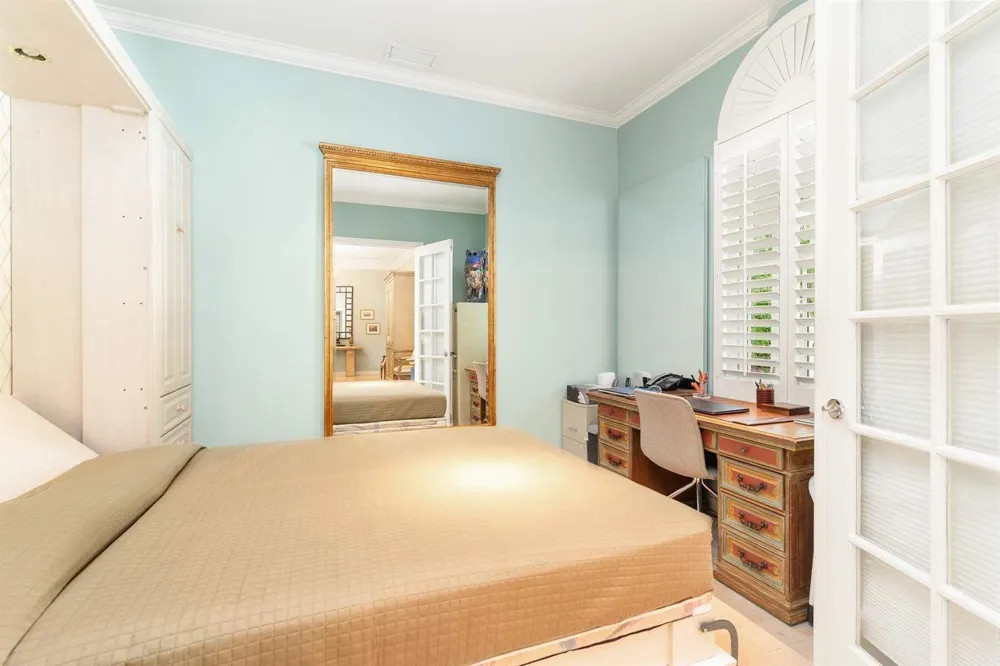 710 COUNTY ROAD Palm Beach, FL 33480