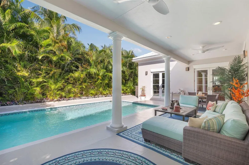 710 COUNTY ROAD Palm Beach, FL 33480