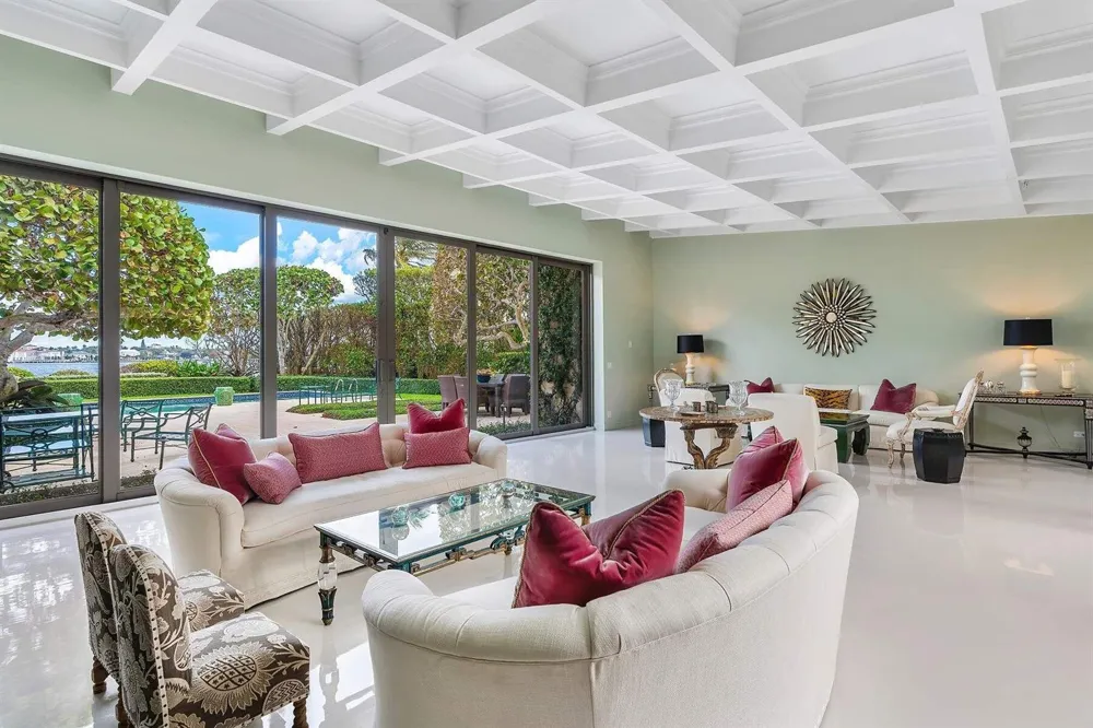 748 Island Drive Palm Beach, FL 33480