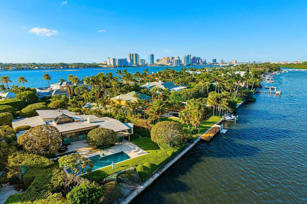 748 Island Drive Palm Beach, FL 33480