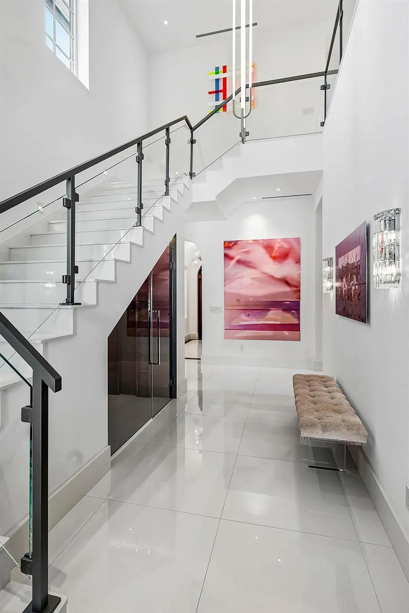 157 Peruvian Avenue Palm Beach, FL 33480