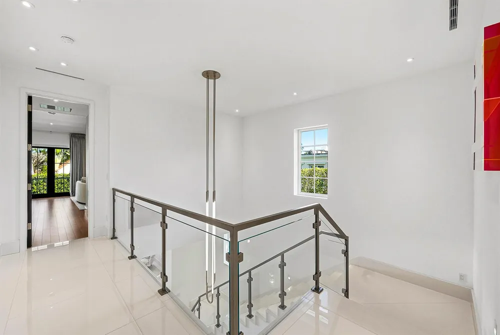 157 Peruvian Avenue Palm Beach, FL 33480