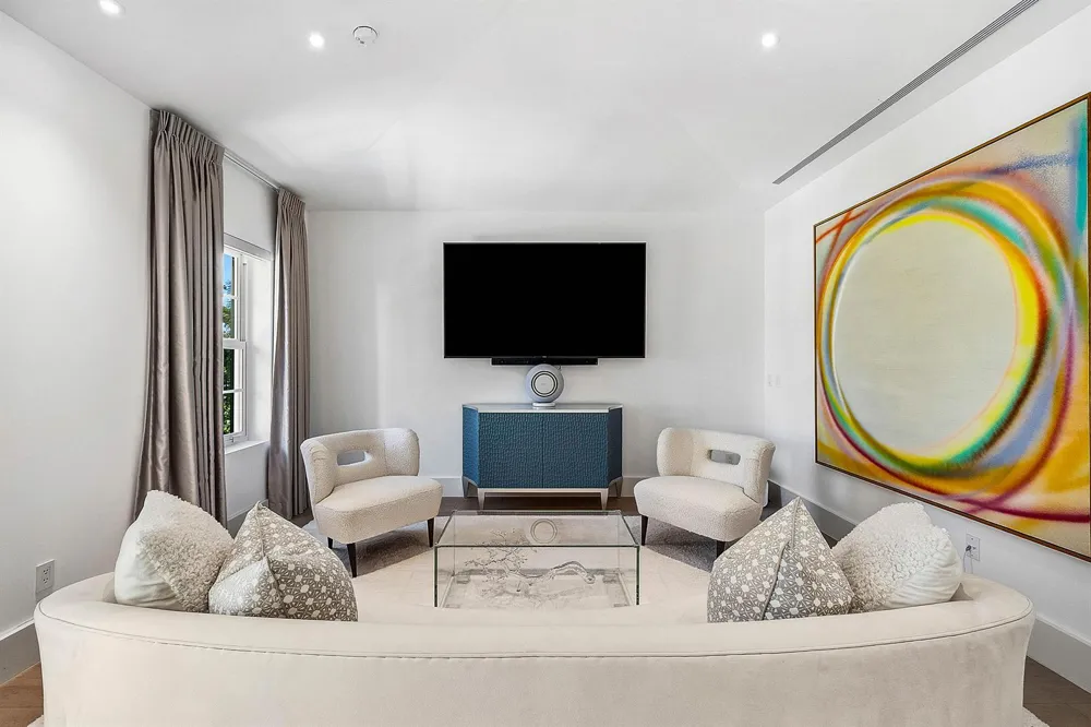 157 Peruvian Avenue Palm Beach, FL 33480