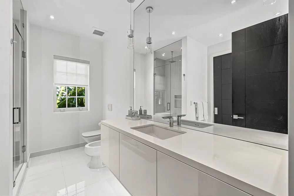 157 Peruvian Avenue Palm Beach, FL 33480