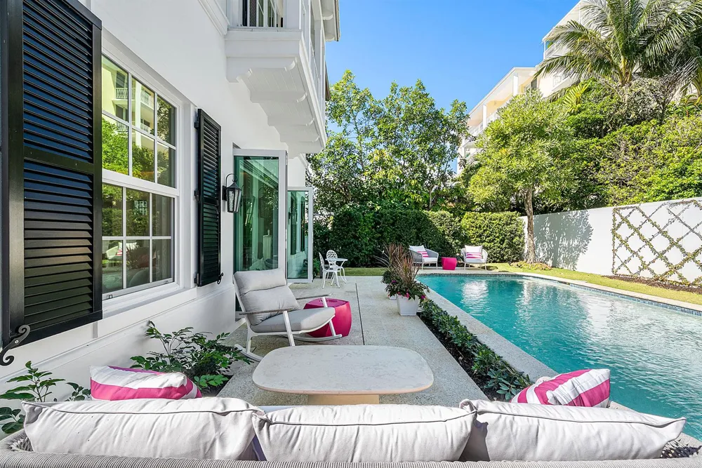157 Peruvian Avenue Palm Beach, FL 33480