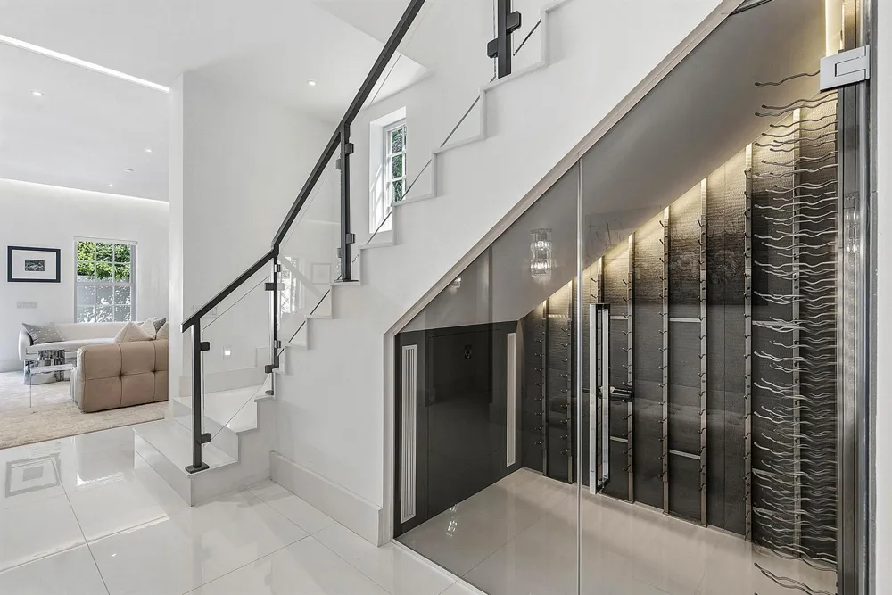 157 Peruvian Avenue Palm Beach, FL 33480