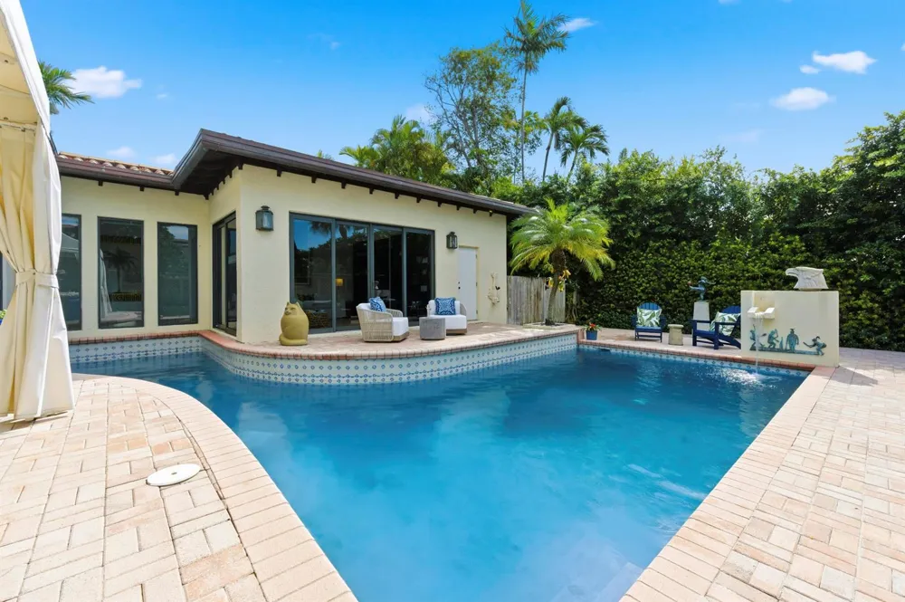 264 Everglade Avenue Palm Beach, FL 33480