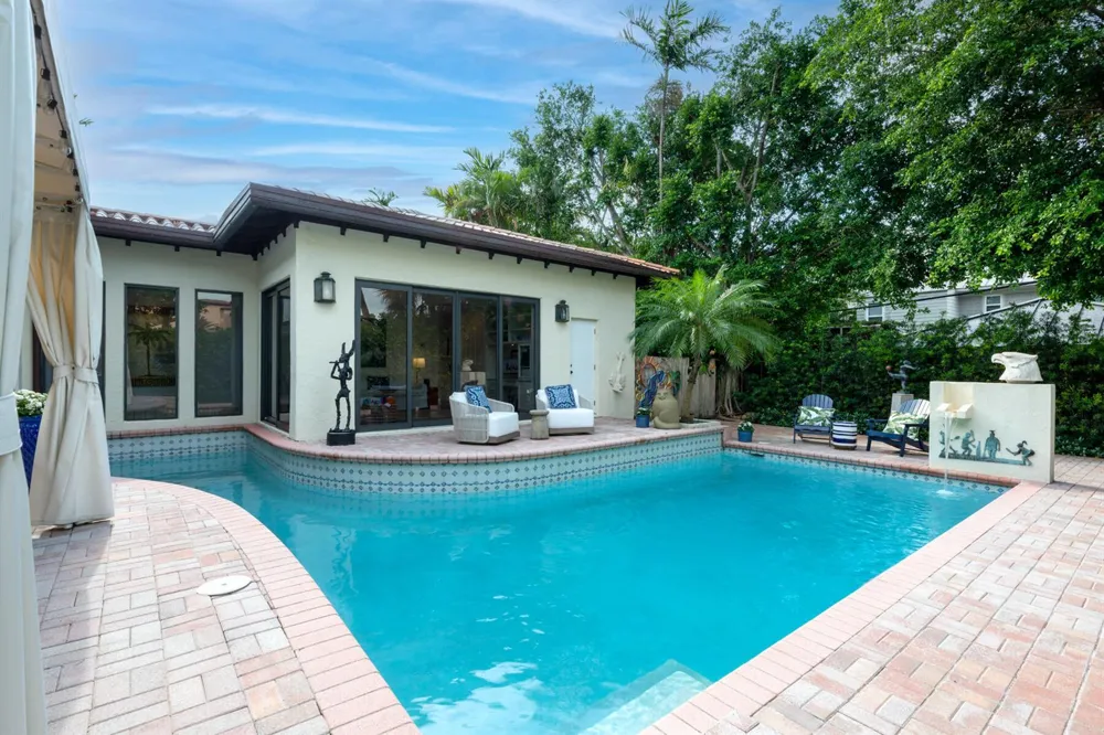 264 Everglade Avenue Palm Beach, FL 33480