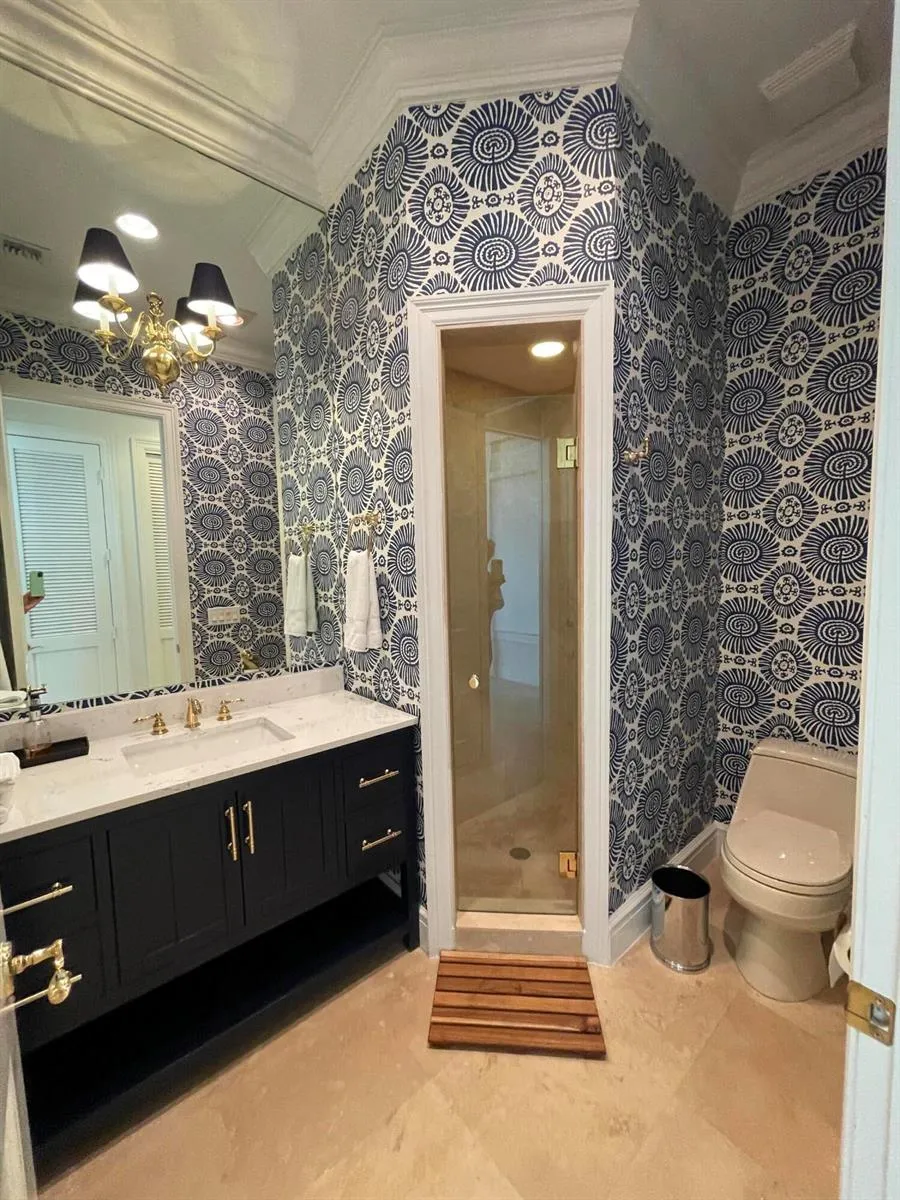 2258 E Ibis Isle Rd Road E Palm Beach, FL 33480
