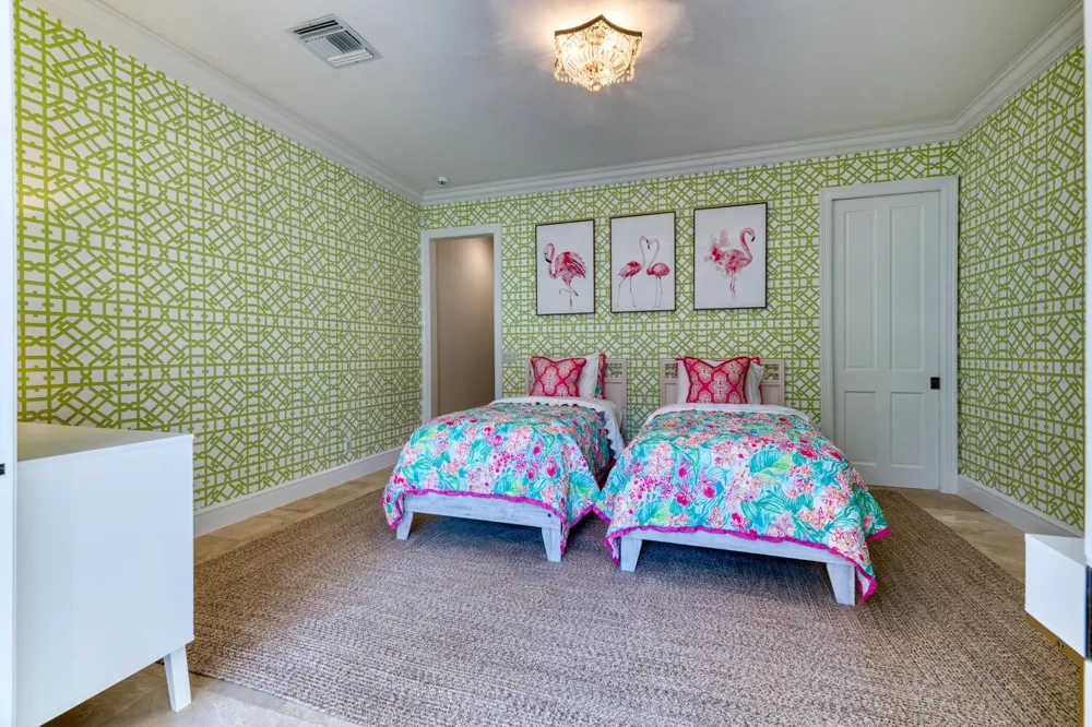 2258 E Ibis Isle Rd Road E Palm Beach, FL 33480