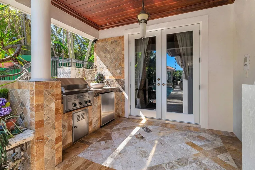286 Jamaica Lane Palm Beach, FL 33480