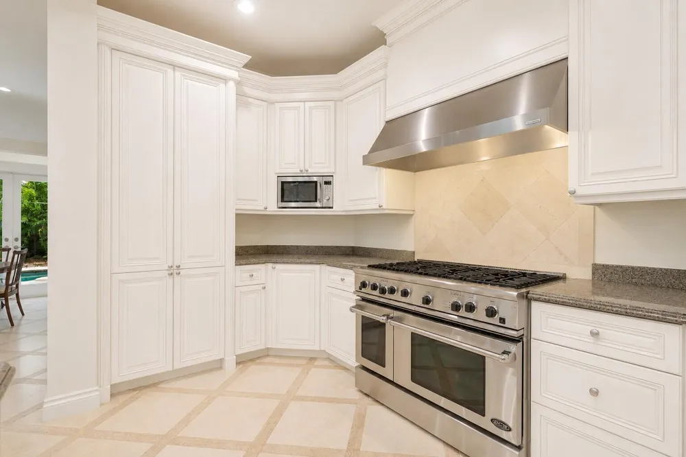 286 Jamaica Lane Palm Beach, FL 33480