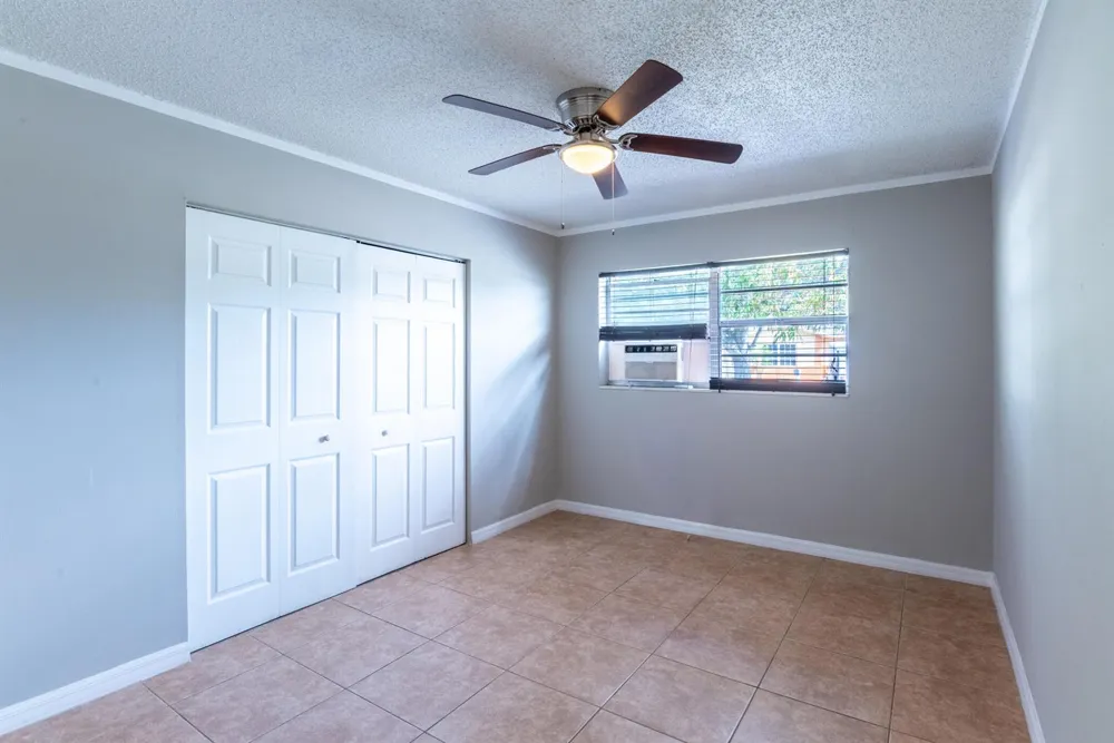 1218 Giller Avenue Mangonia Park, FL 33407
