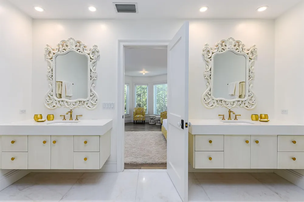 443 Seaview Avenue Palm Beach, FL 33480