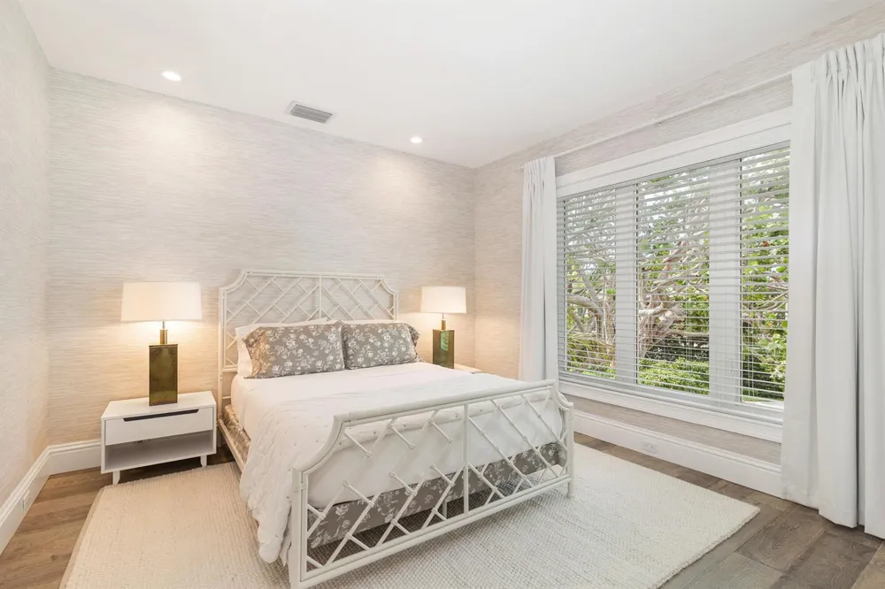 443 Seaview Avenue Palm Beach, FL 33480